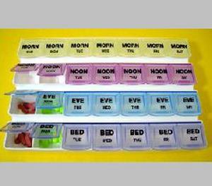 DRIVE DEVILBISS HEALTHCARE MediPlanner® Four-Dose 7-Day Pill Organizer 70069L