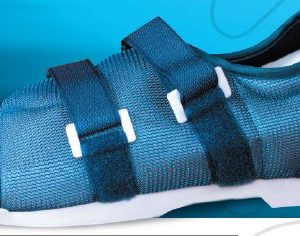 DARCO INTERNATIONAL Darco® Med-Surg™ Post-Op Shoe for Men, Dark Blue, Extra Large MSM4N